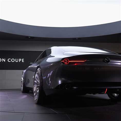 Mazda przedstawia modele KAI CONCEPT i VISION COUPE